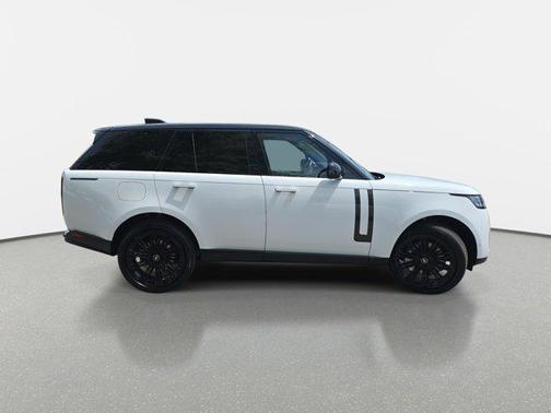 2025 Land Rover Range Rover P530 SE