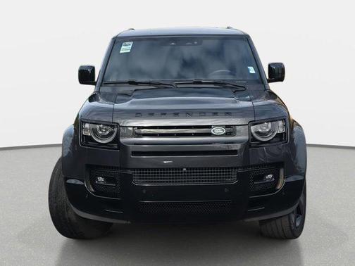 2024 Land Rover Defender 110 P400 X-Dynamic SE