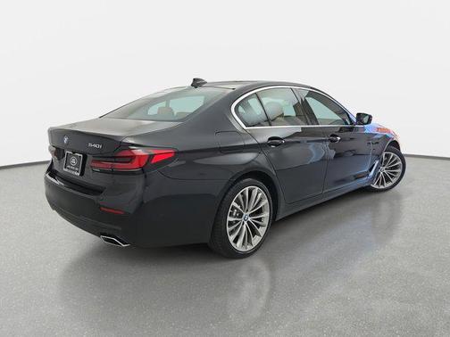 2021 BMW 540 540i