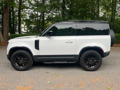 Fuji White 2023 Land Rover Defender 90 S
