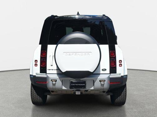 Fuji White 2023 Land Rover Defender 90 S
