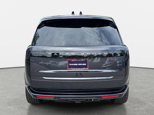 2025 Land Rover Range Rover P530 SE