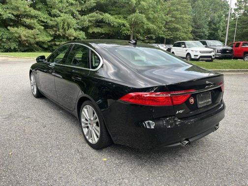 2020 Jaguar XF 25t Premium AWD Automatic