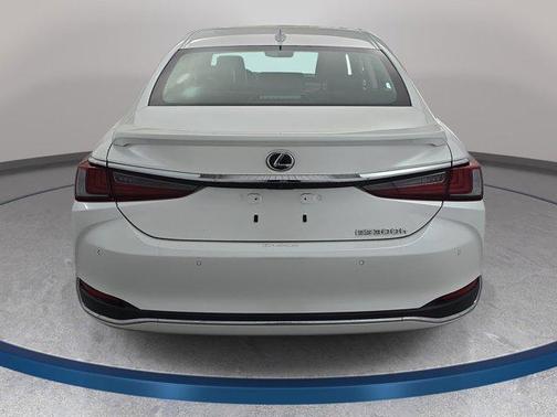 Eminent White Pearl 2023 Lexus ES 300h Base
