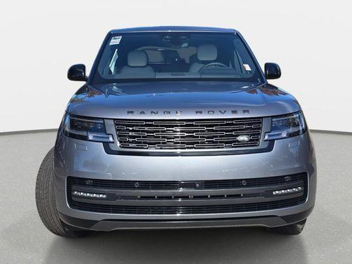 2025 Land Rover Range Rover P400 SE