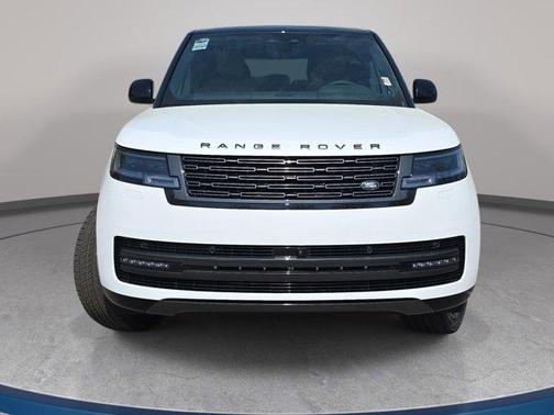 White 2026 Land Rover Range Rover P400 SE 7 Seat