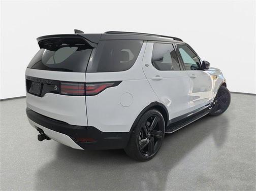 2025 Land Rover Discovery P360 Dynamic SE