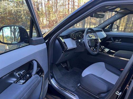 2025 Land Rover Range Rover Sport P635 SV Edition Two