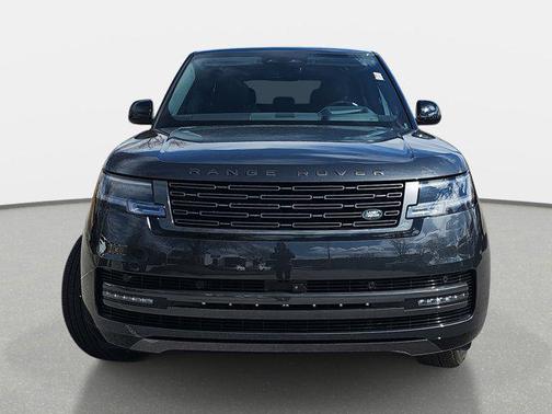2025 Land Rover Range Rover P530 SE