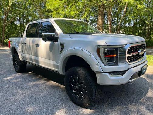 STAR WHITE METALLIC TRICOAT 2022 Ford F-150 Platinum
