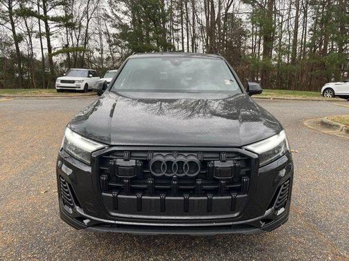 2025 Audi Q7 55 Premium Plus