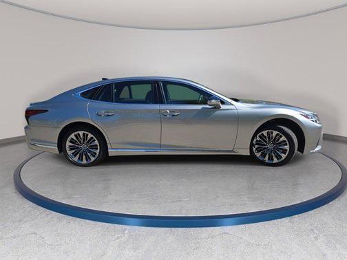2022 Lexus LS 500 Base