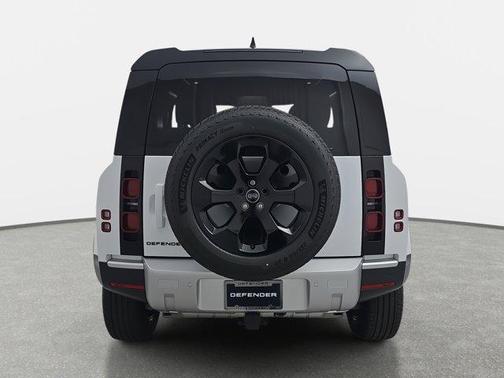 2025 Land Rover Defender 90 P300 S