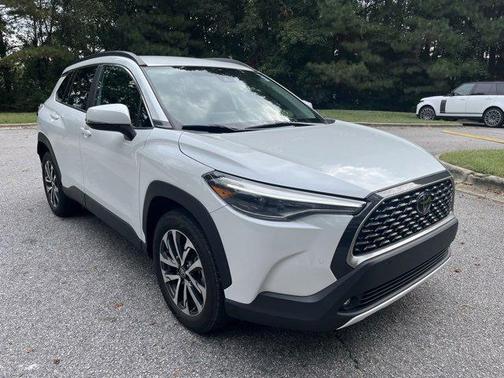 2022 Toyota Corolla Cross XLE