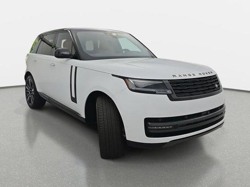 2025 Land Rover Range Rover P550e SE