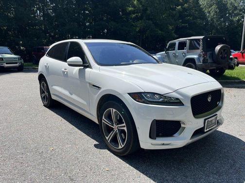 2019 Jaguar F-PACE S