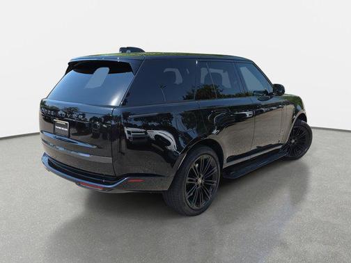 2025 Land Rover Range Rover P530 SE
