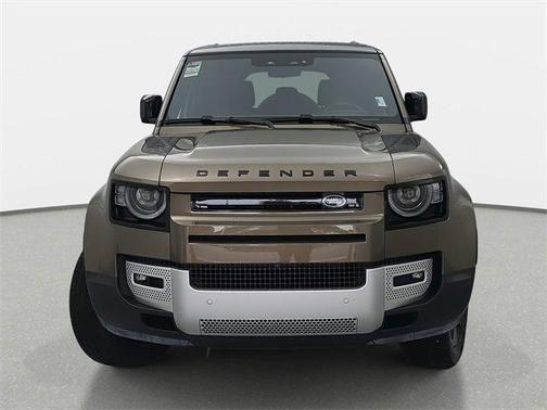 2025 Land Rover Defender 110 P300