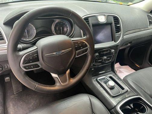 2020 Chrysler 300 Touring