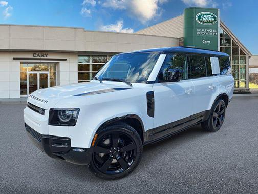 2026 Land Rover Defender V8