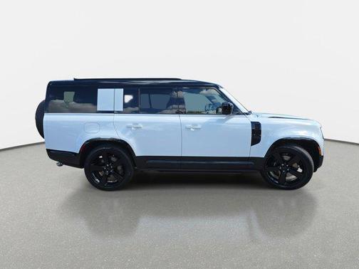 2026 Land Rover Defender V8