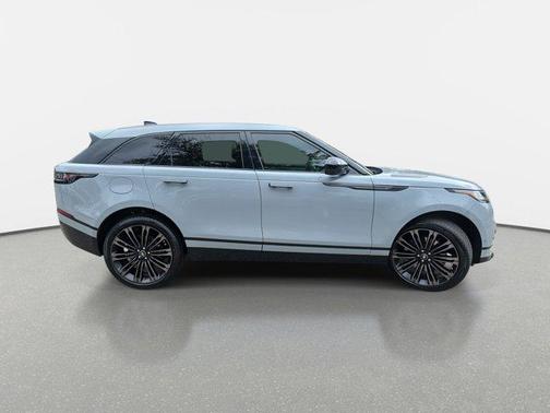 2026 Land Rover Range Rover Velar P250 SE R-Dynamic