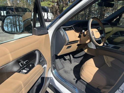 2025 Land Rover Range Rover P530 Autobiography