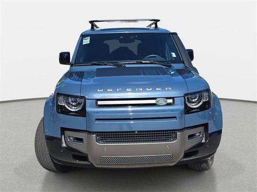 2025 Land Rover Defender 110 P400 X-Dynamic SE