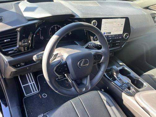 2023 Lexus NX 350 F SPORT Handling