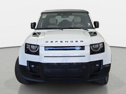 2026 Land Rover Defender 110 V8