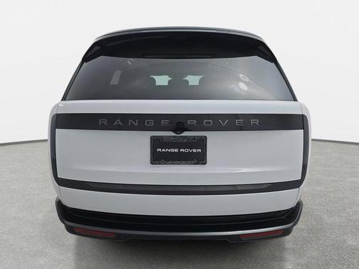 2025 Land Rover Range Rover P530 SE