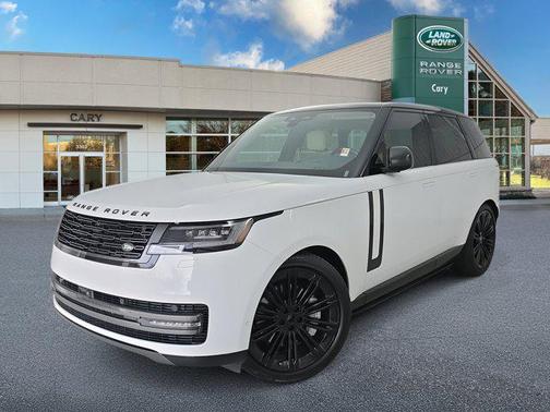 2025 Land Rover Range Rover P530 SE