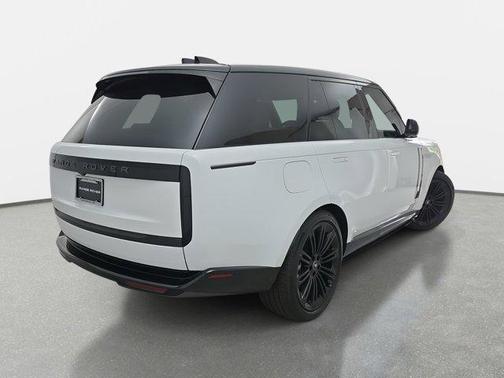 2025 Land Rover Range Rover P530 SE