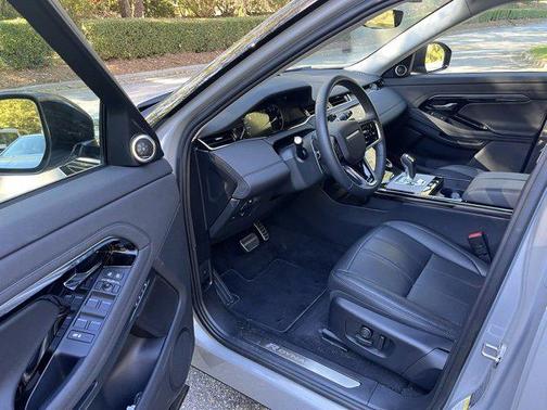 2023 Land Rover Range Rover Evoque R-Dynamic SE