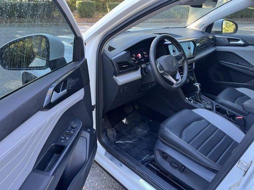2024 Volkswagen Taos 1.5T SEL