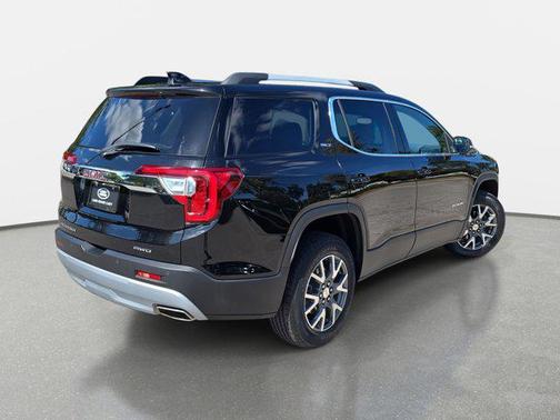 2022 GMC Acadia AWD SLT