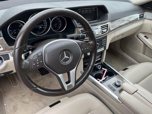 2016 Mercedes-Benz E-Class 4MATIC
