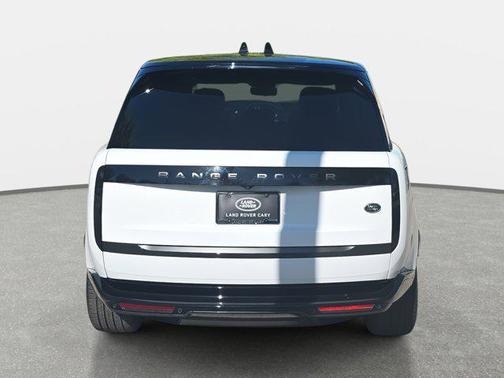 2023 Land Rover Range Rover P530 SE