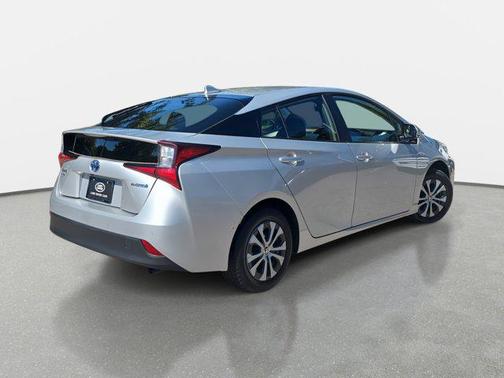 2019 Toyota Prius LE