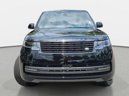 2025 Land Rover Range Rover P530 SE