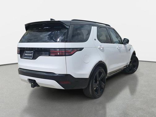 2025 Land Rover Discovery P360 Dynamic SE