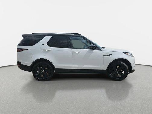2025 Land Rover Discovery P360 Dynamic SE