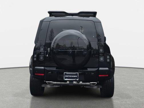 2026 Land Rover Defender P400 X-Dynamic SE