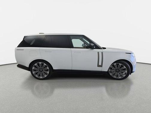 2024 Land Rover Range Rover SE