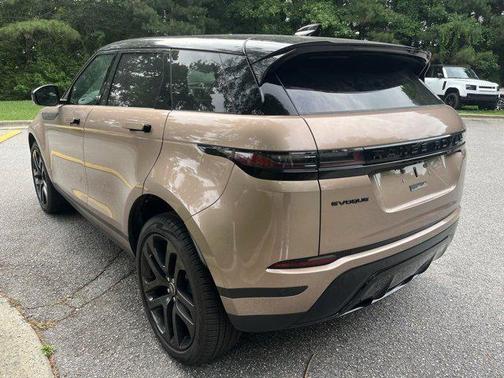 2024 Land Rover Range Rover Evoque Core S