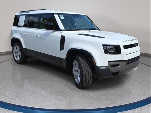 Fuji White 2026 Land Rover Defender P300 S