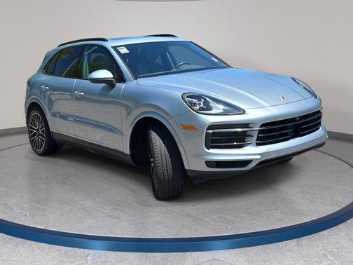 Dolomite Silver Metallic 2020 Porsche Cayenne Cayenne