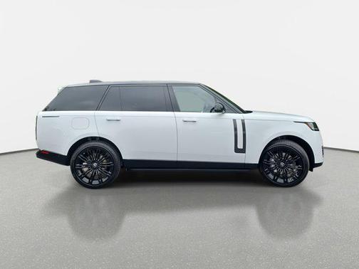 2025 Land Rover Range Rover P400 SE 7 Seat