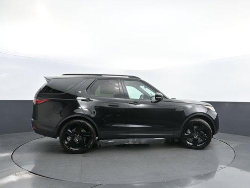 2025 Land Rover Discovery P300 S