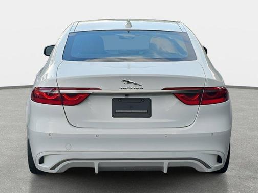 2024 Jaguar XF R-Dynamic SE P250 RWD Automatic